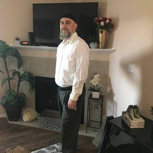 Meet your Posher, Adnan